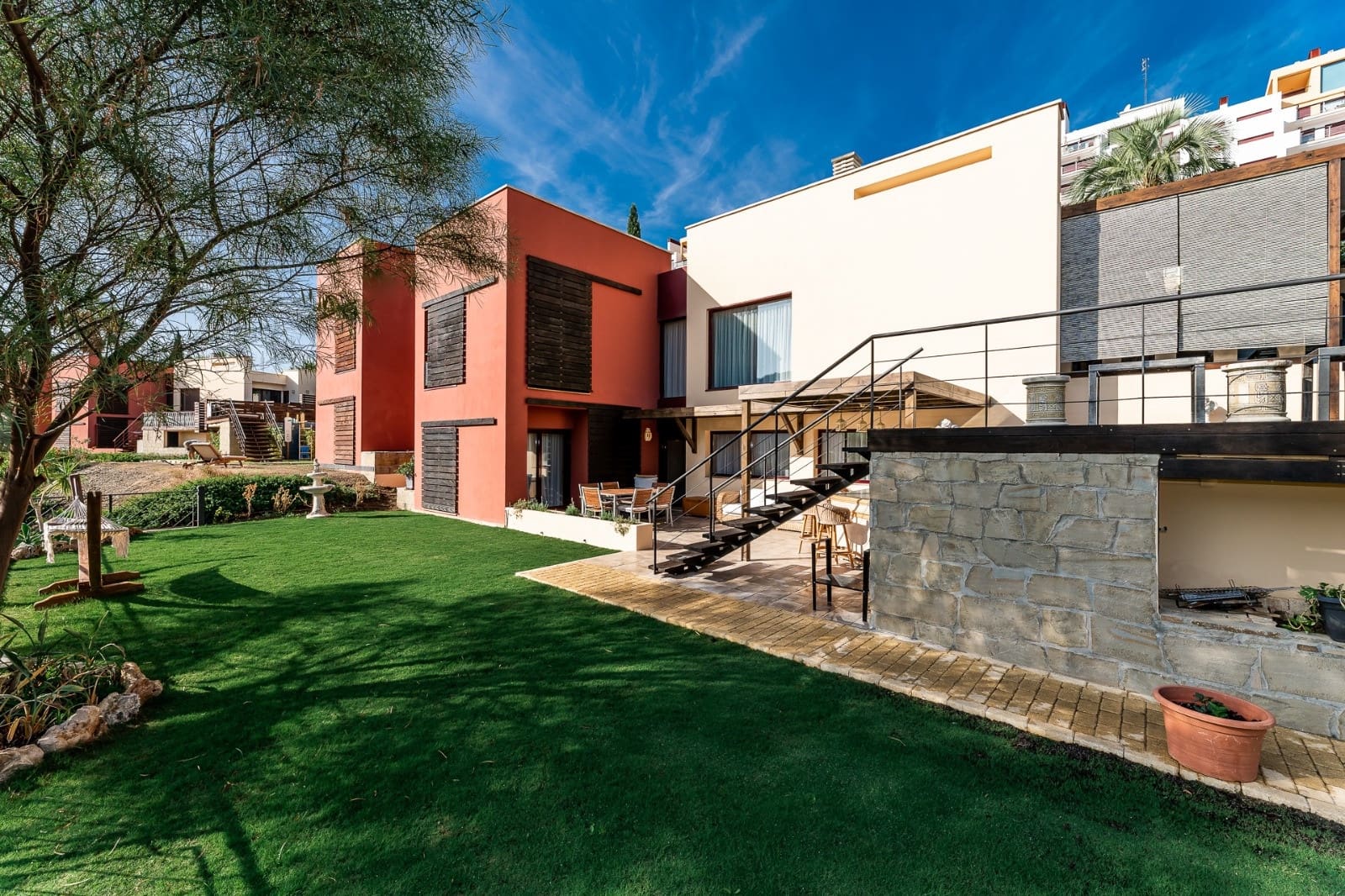 4 soveværelse Villa til salg i Benahavis med swimmingpool garage - € 620.000 (Ref: 6868443)