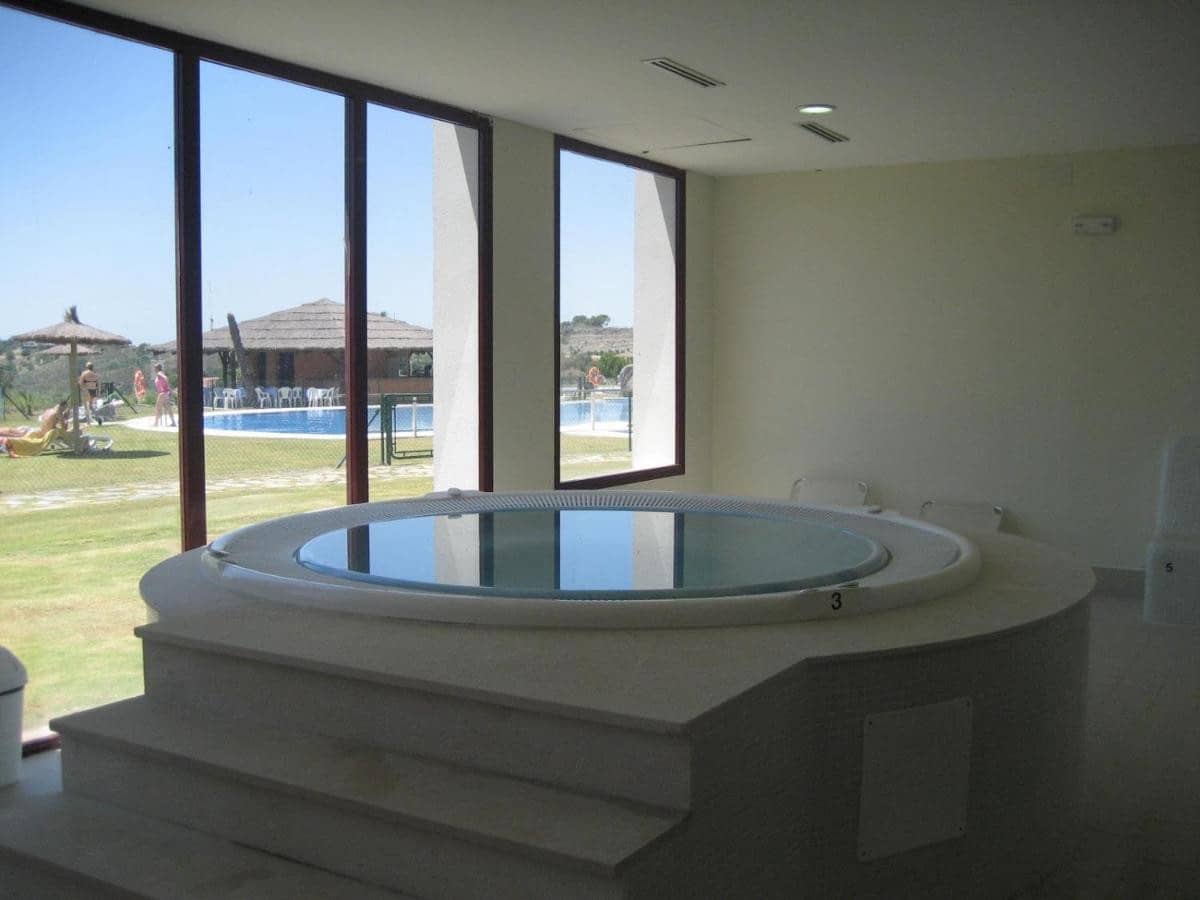 4 soveværelse Villa til salg i Benahavis med swimmingpool garage - € 620.000 (Ref: 6868443)