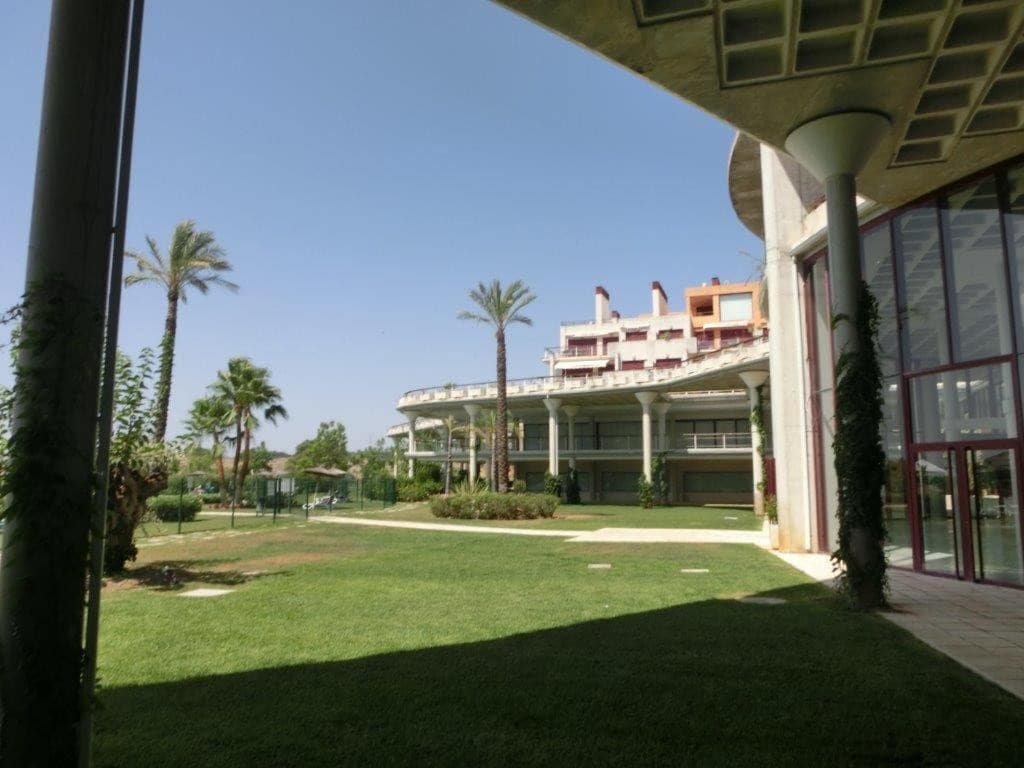 4 soveværelse Villa til salg i Benahavis med swimmingpool garage - € 620.000 (Ref: 6868443)