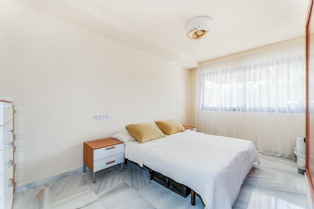 4 slaapkamer Villa te koop in Los Flamingos, Benahavís met zwembad garage - € 620.000 (Ref: 6868443)