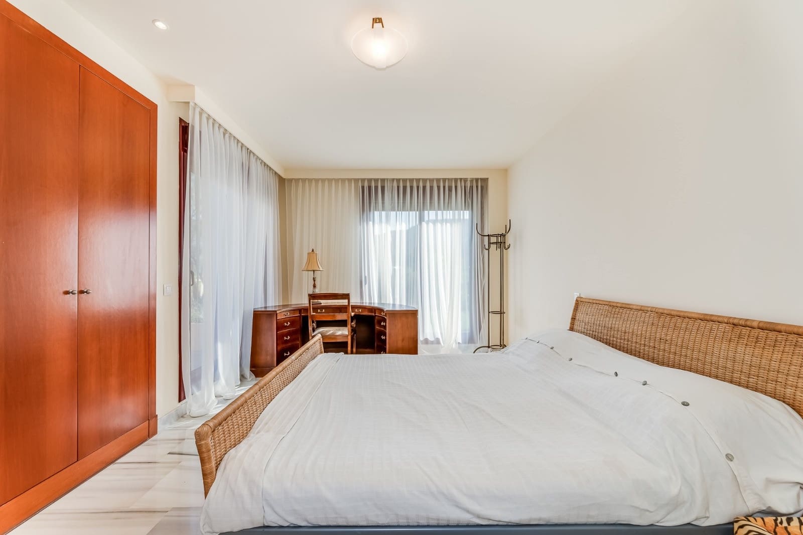 4 slaapkamer Villa te koop in Benahavis met zwembad garage - € 620.000 (Ref: 6868443)