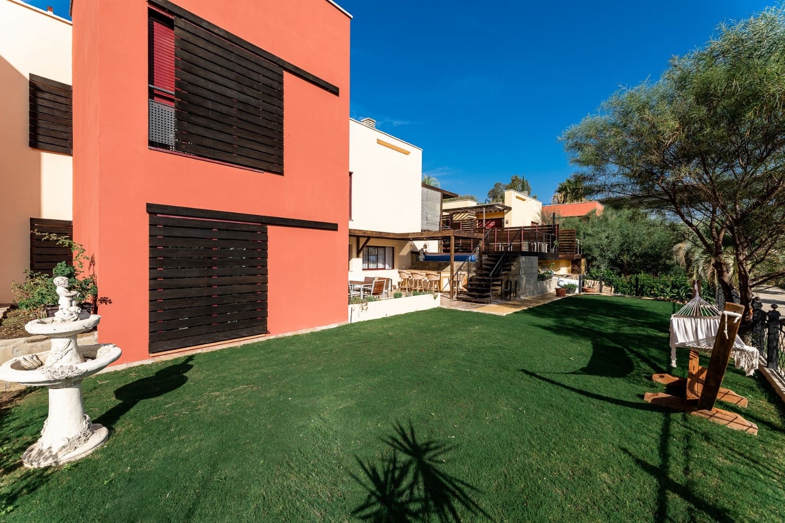 4 slaapkamer Villa te koop in Benahavis met zwembad garage - € 620.000 (Ref: 6868443)