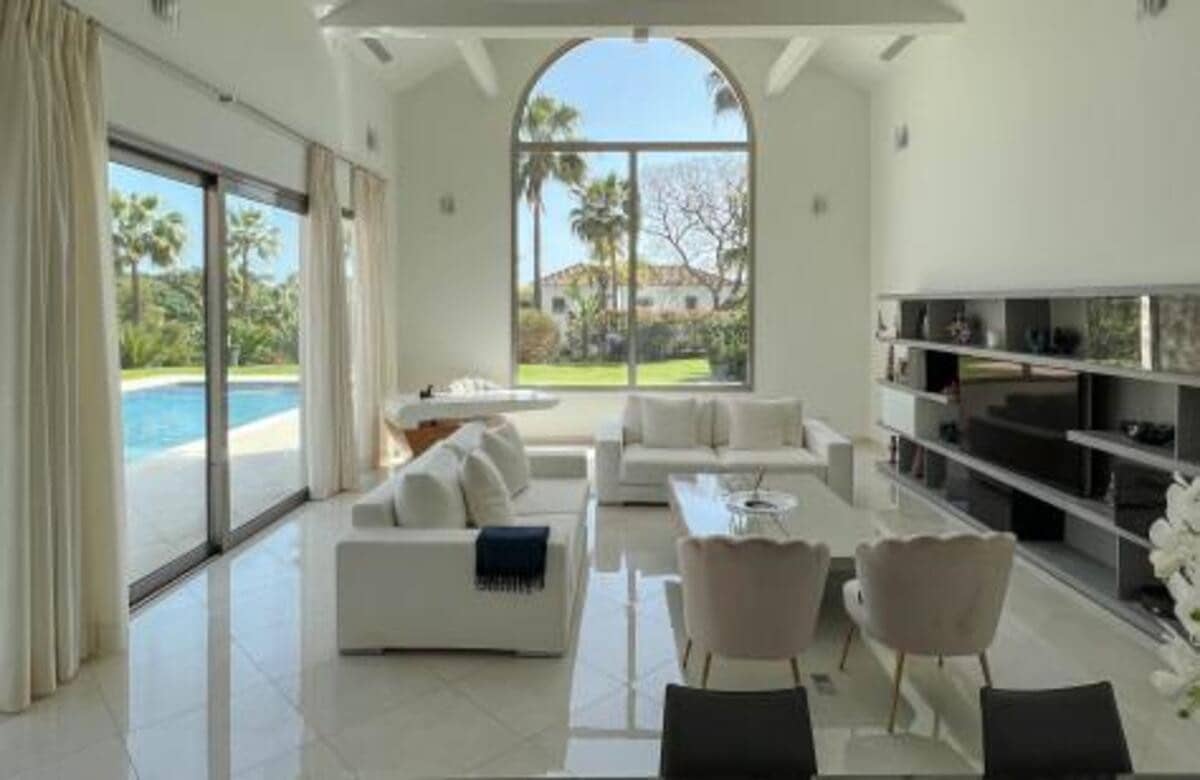 5 sypialnia Willa do wynajęcia w Sotogrande z basenem garażem - 10 000 € (Ref: 6890195)