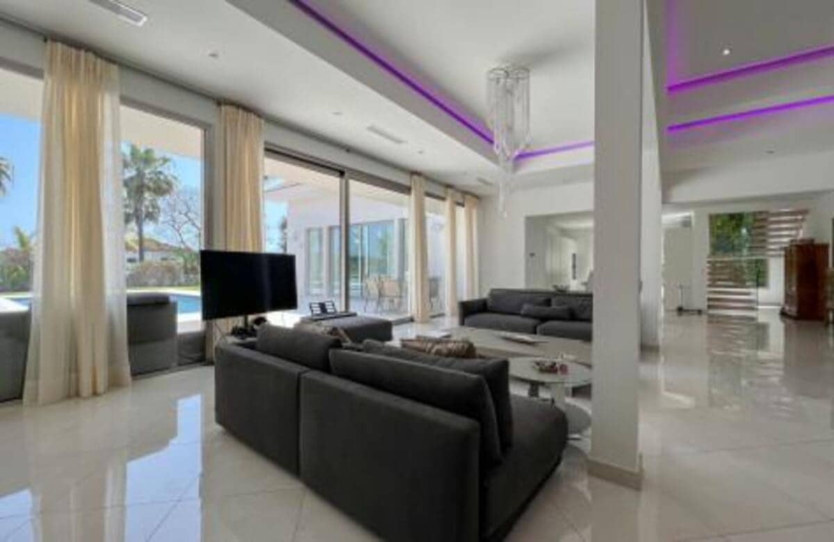 5 sypialnia Willa do wynajęcia w Sotogrande z basenem garażem - 10 000 € (Ref: 6890195)