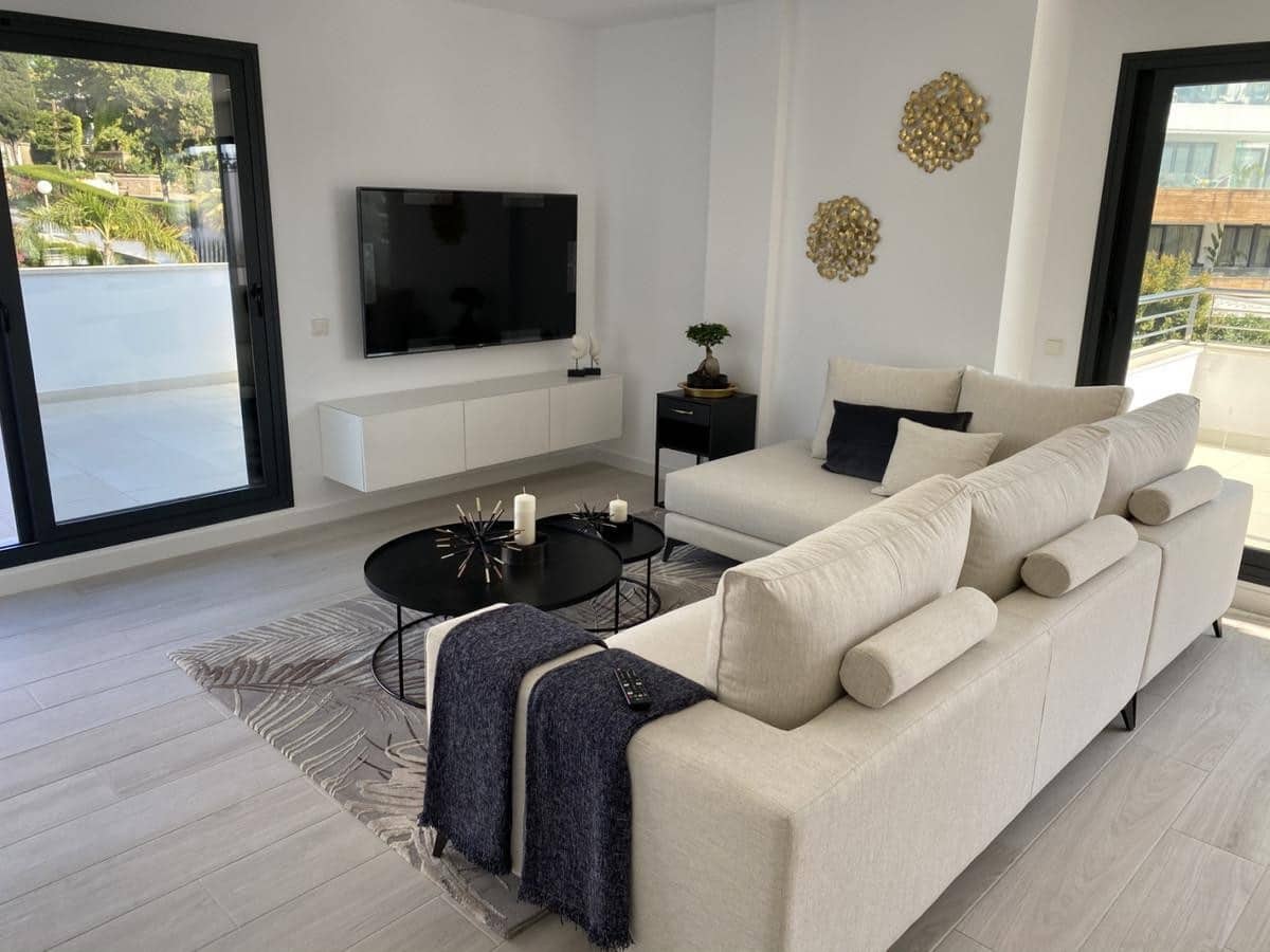 3 bedroom Penthouse for rent in Marbella with pool garage - € 5,500 (Ref: 6900155)