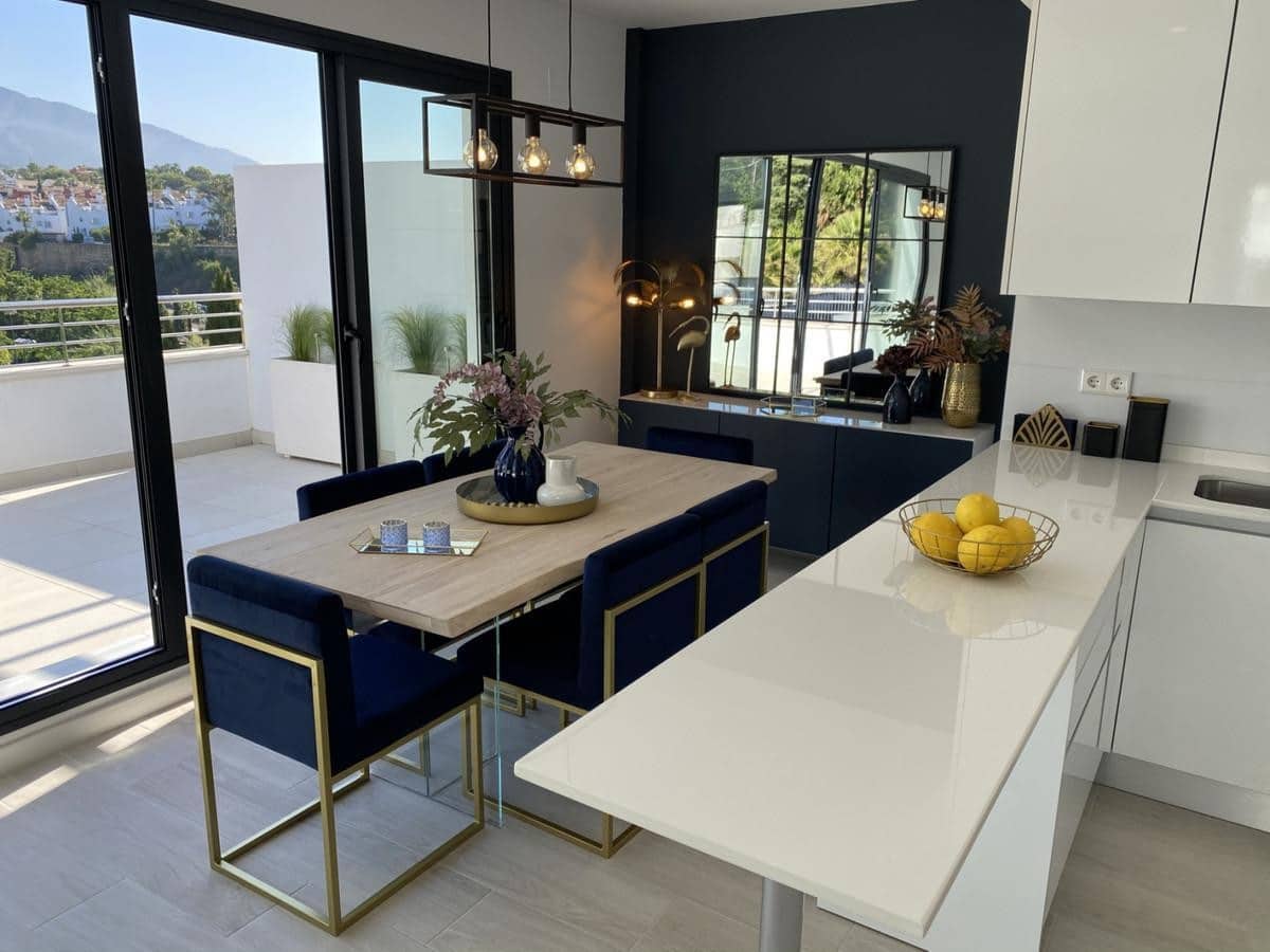 3 bedroom Penthouse for rent in Marbella with pool garage - € 5,500 (Ref: 6900155)