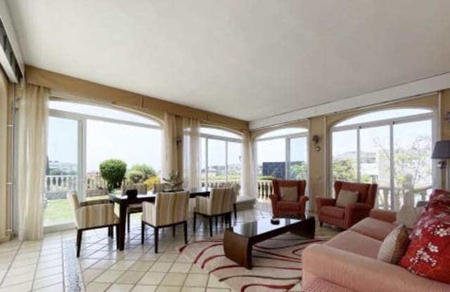 4 bedroom Villa for rent in El Paraíso, Benahavís with pool garage - € 6,700 (Ref: 6959864)