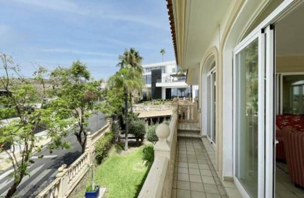 4 bedroom Villa for rent in Benahavis with pool garage - € 6,700 (Ref: 6959864)