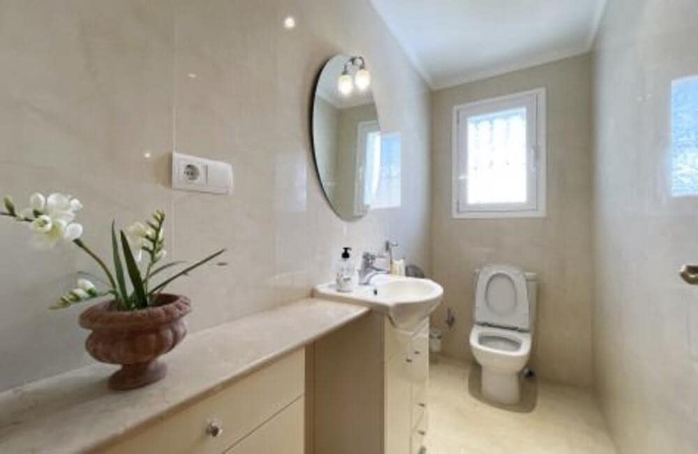 4 Zimmer Villa zu vermieten in Benahavis mit Pool Garage - 8.000 € (Ref: 6959864)