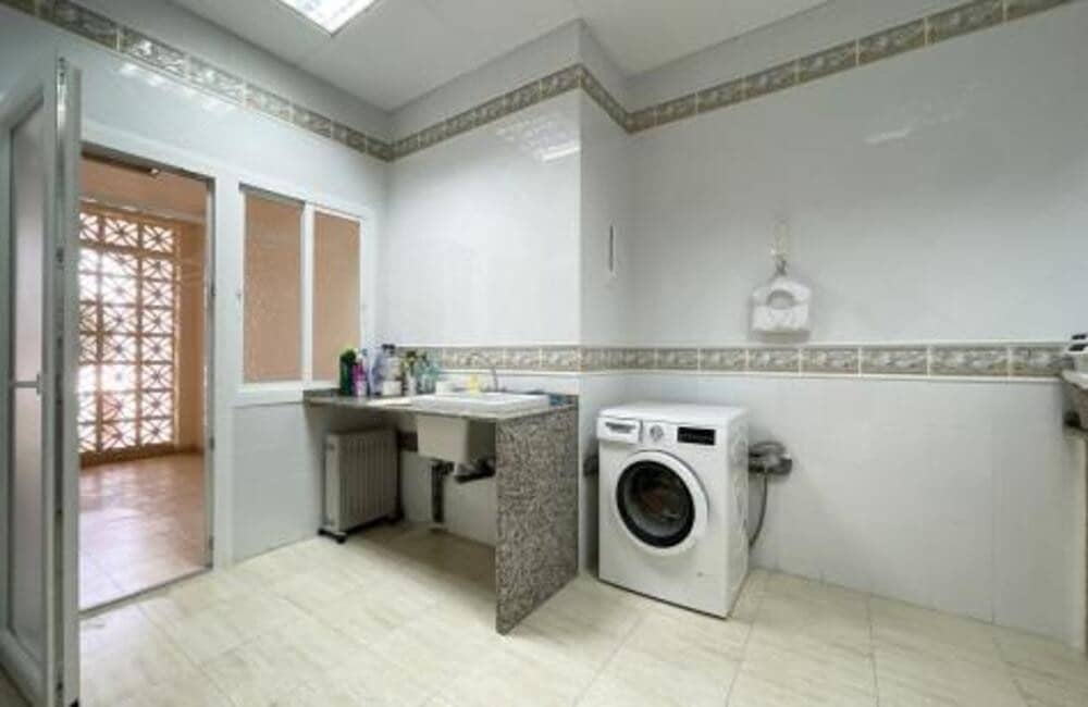 4 Zimmer Villa zu vermieten in Benahavis mit Pool Garage - 8.000 € (Ref: 6959864)