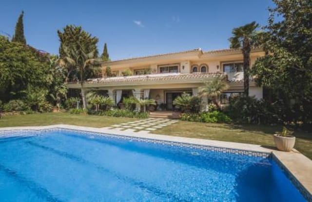 5 soverom Villa til salgs i Valdeolletas - Las Cancelas - Xarblanca, Marbella med svømmebasseng garasje - € 1 990 000 (Ref: 6973603)