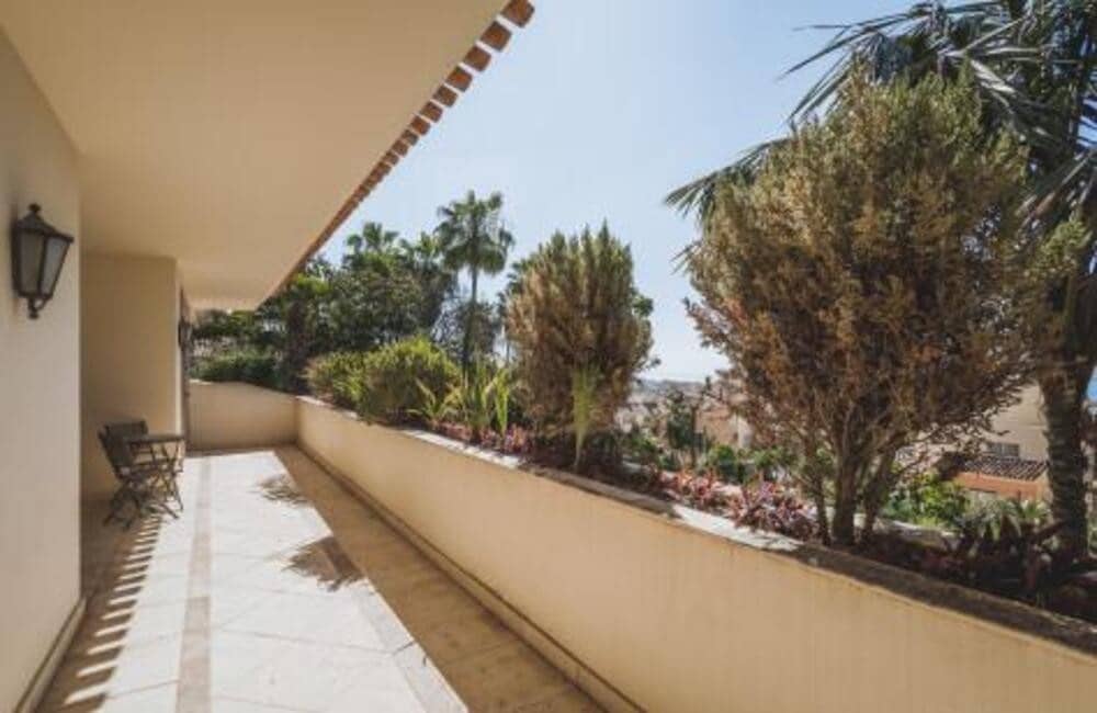 5 soveværelse Villa til salg i Marbella med swimmingpool garage - € 1.990.000 (Ref: 6973603)