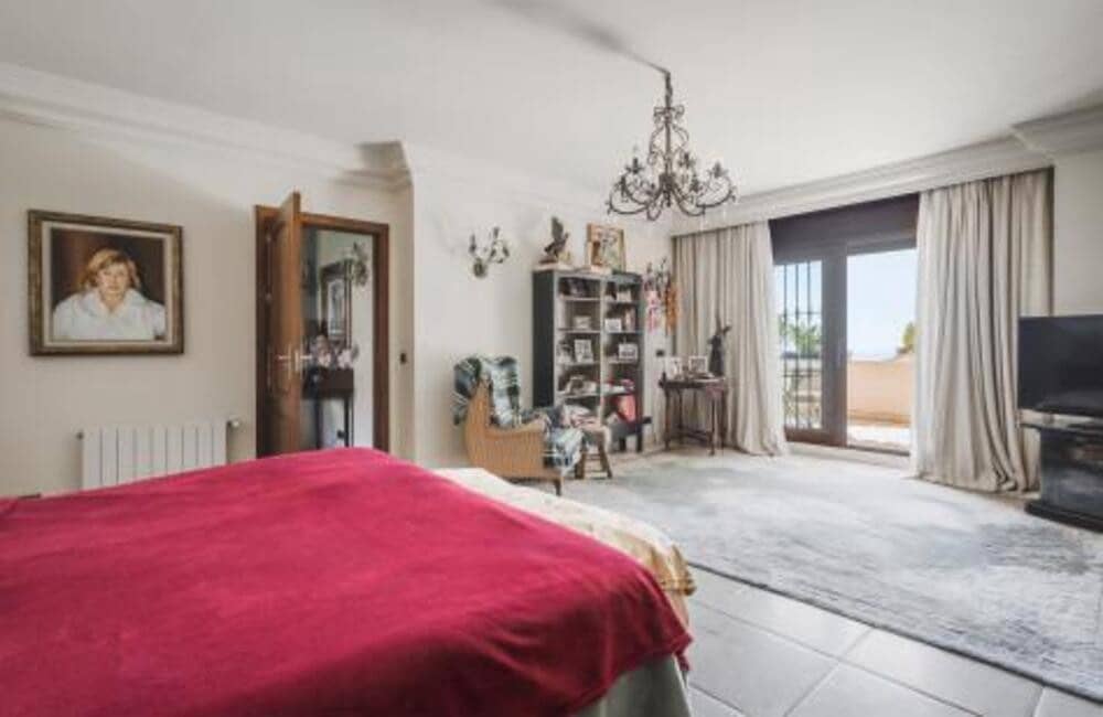 5 soveværelse Villa til salg i Marbella med swimmingpool garage - € 1.990.000 (Ref: 6973603)