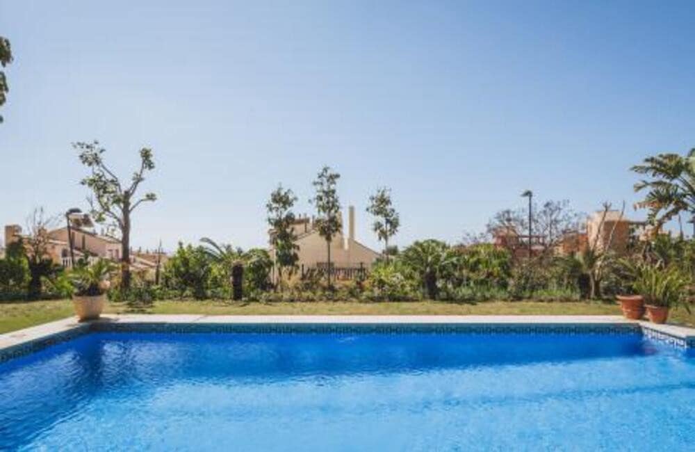 5 soveværelse Villa til salg i Marbella med swimmingpool garage - € 1.990.000 (Ref: 6973603)