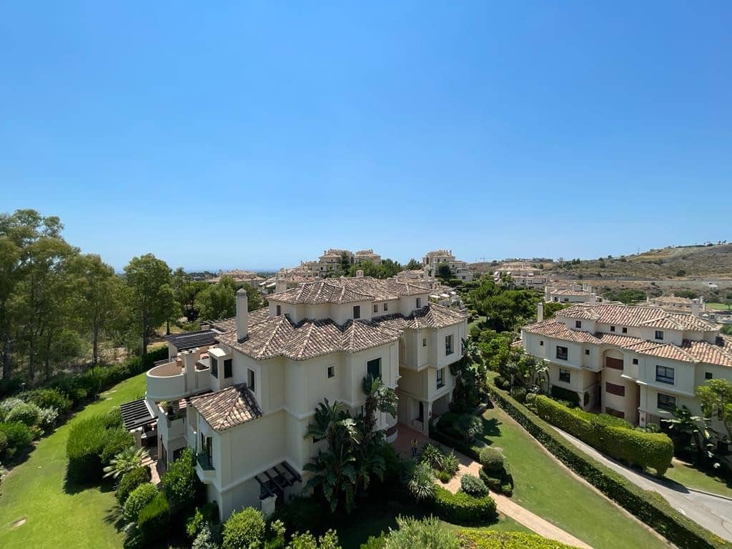 4 slaapkamer Penthouse te koop in Benahavis met zwembad garage - € 1.800.000 (Ref: 6973606)