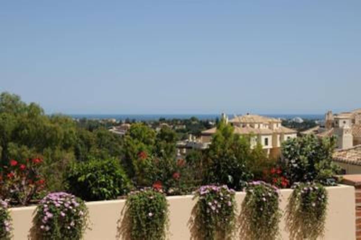4 slaapkamer Penthouse te koop in Benahavis met zwembad garage - € 1.800.000 (Ref: 6973606)
