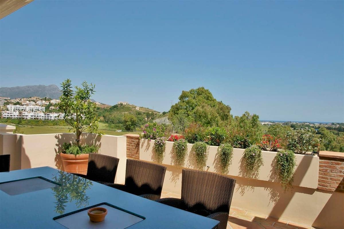 4 slaapkamer Penthouse te koop in Benahavis met zwembad garage - € 1.800.000 (Ref: 6973606)