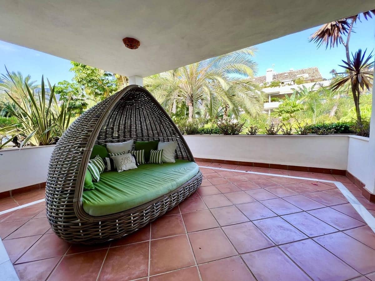 2 quarto Apartamento para arrendar em Marbella com piscina garagem - 3 700 € (Ref: 6992560)