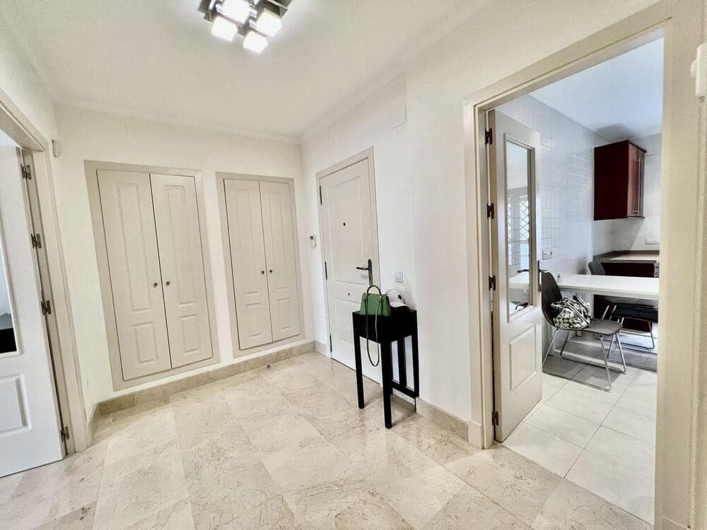 2 sovrum Lägenhet att hyra i Marbella med pool garage - 3 700 € (Ref: 6992560)