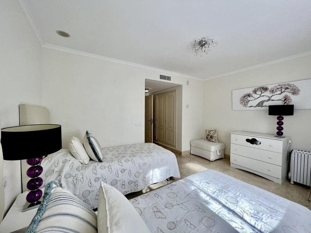 2 sovrum Lägenhet att hyra i Marbella med pool garage - 3 700 € (Ref: 6992560)