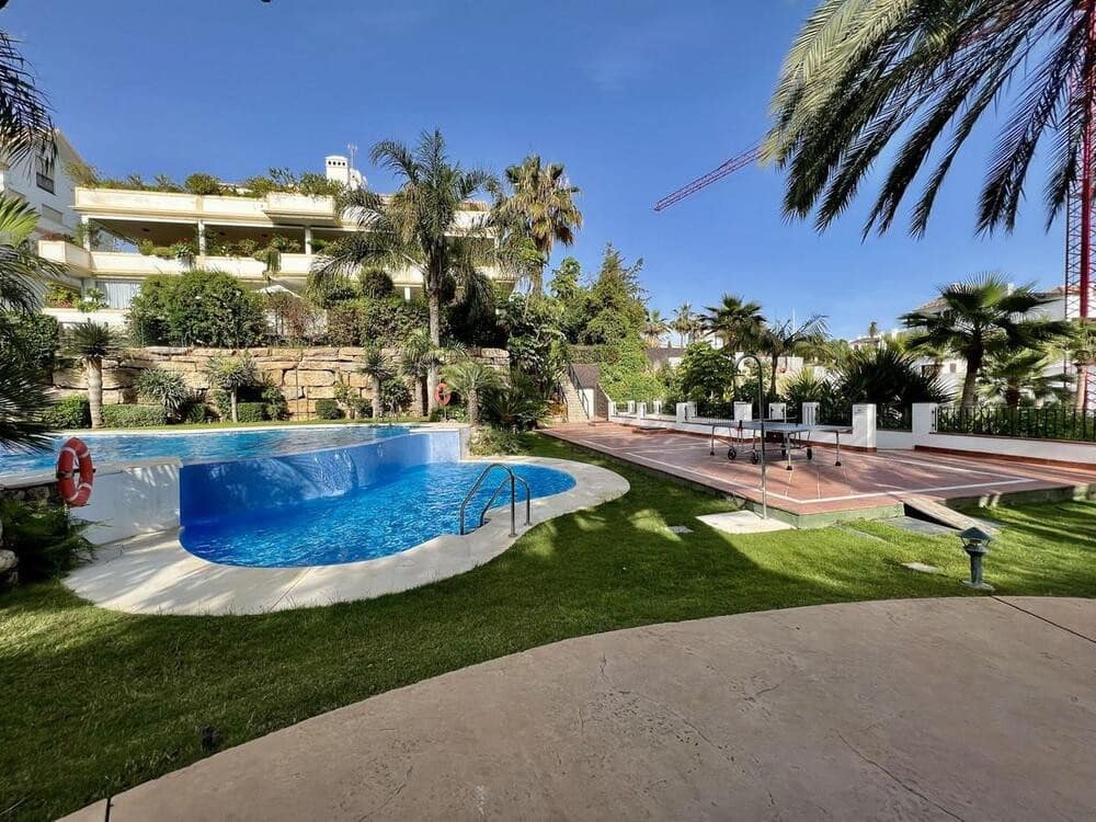 2 sovrum Lägenhet att hyra i Marbella med pool garage - 3 700 € (Ref: 6992560)