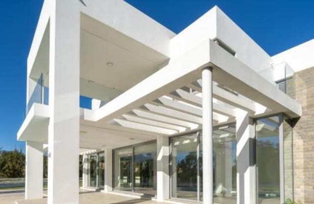 5 sovrum Villa till salu i Santa Clara, Marbella med pool garage - 2 650 000 € (Ref: 7033955)