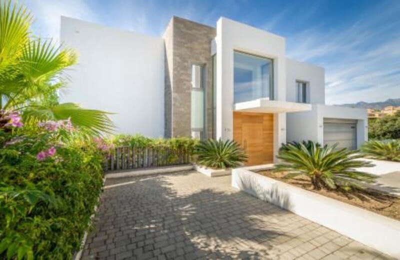 5 soverom Villa til salgs i Marbella med svømmebasseng garasje - € 2 650 000 (Ref: 7033955)