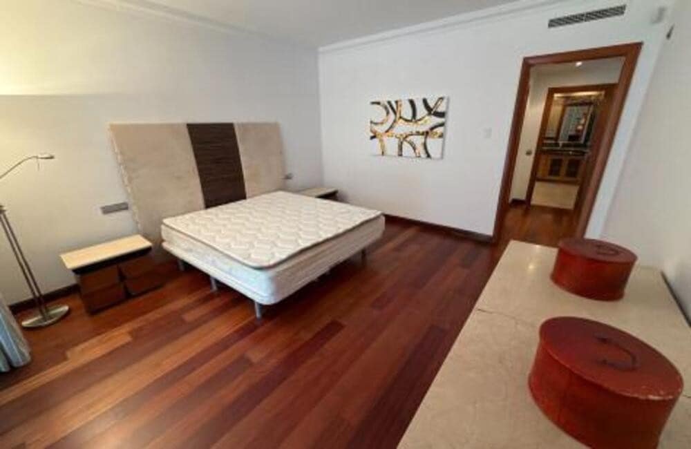 3 soveværelse Lejlighed til leje i Marbella med swimmingpool garage - € 5.000 (Ref: 7041078)