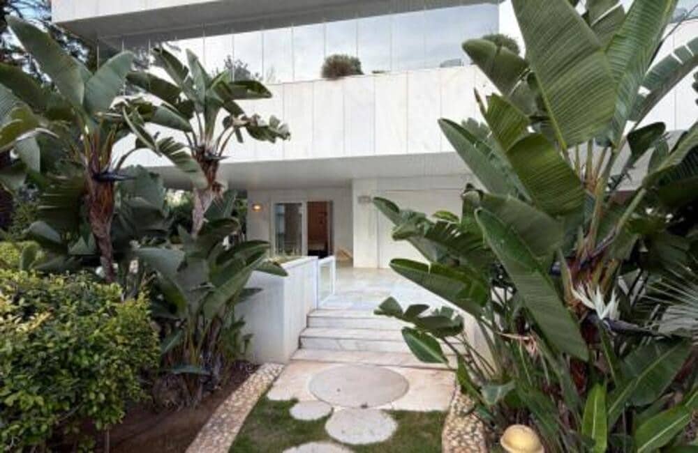3 soveværelse Lejlighed til leje i Marbella med swimmingpool garage - € 5.000 (Ref: 7041078)