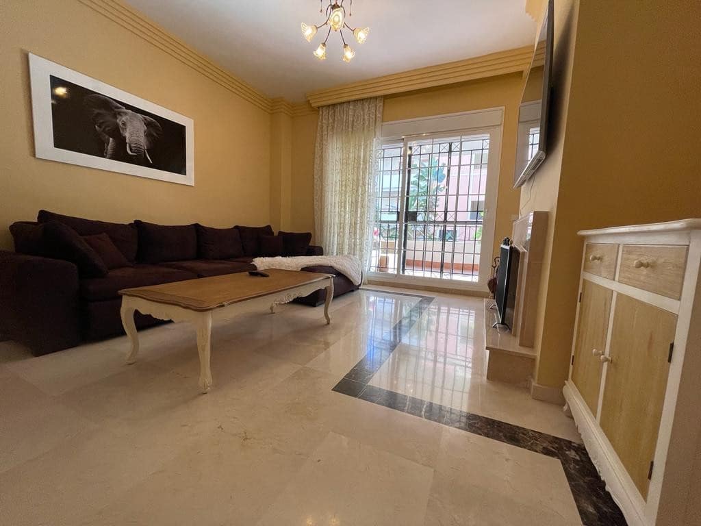 2 soveværelse Lejlighed til leje i Marbella med swimmingpool garage - € 1.900 (Ref: 7109366)