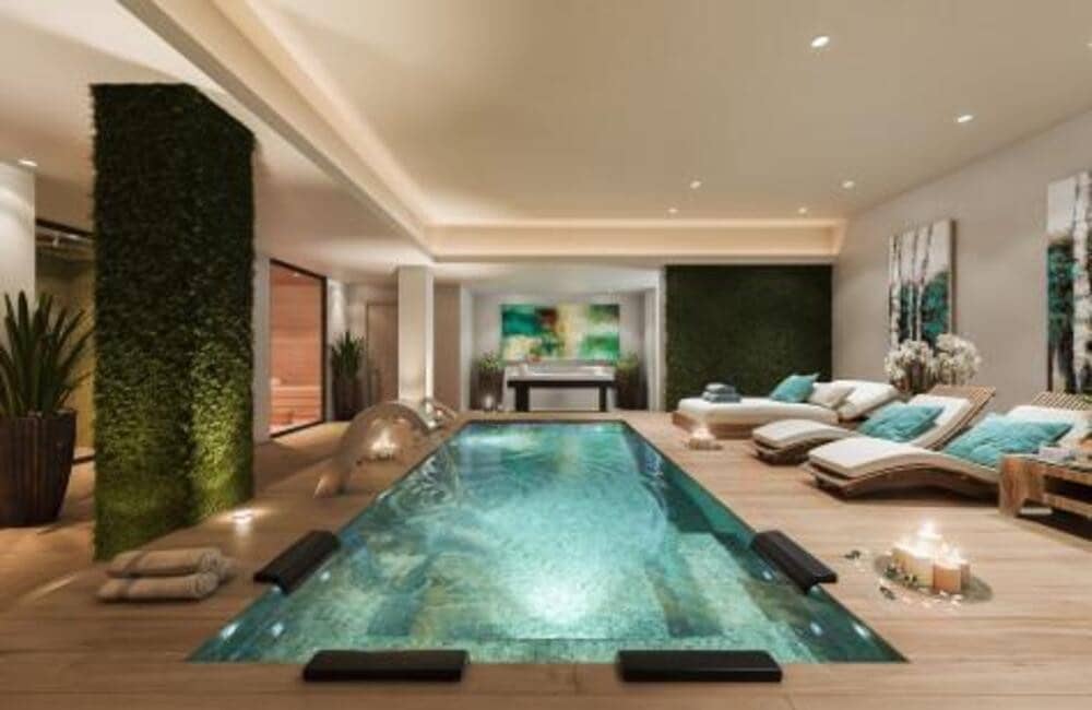 4 bedroom Villa for sale in Benahavis with pool garage - € 1,850,000 (Ref: 7126573)