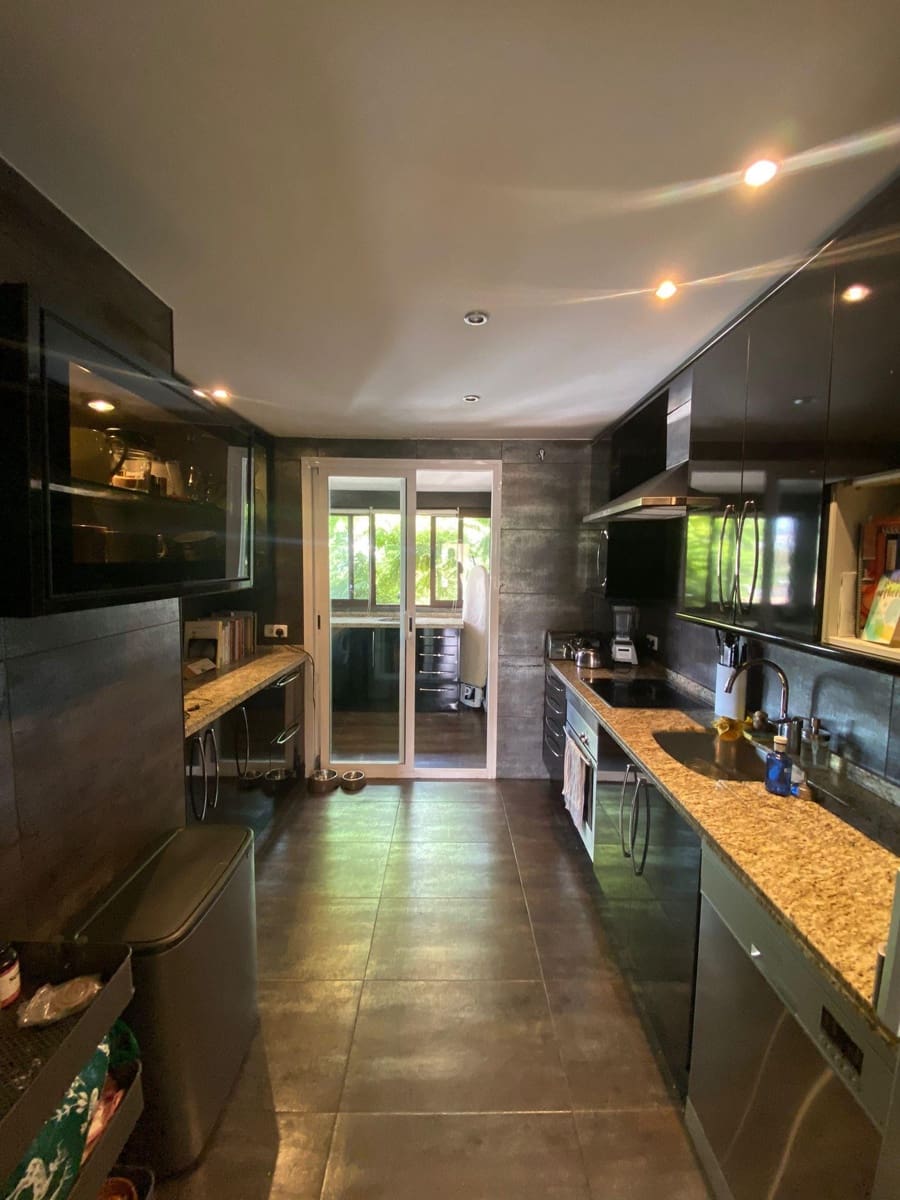 3 slaapkamer Penthouse te huur in Marbella met zwembad garage - € 3.500 (Ref: 7146032)