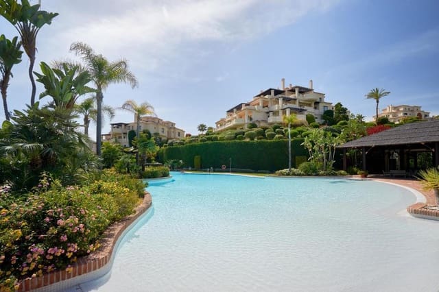 2 bedroom Apartment for rent in Los Arqueros - Puerto del Almendro, Benahavís with pool garage - € 2,500 (Ref: 7185571)