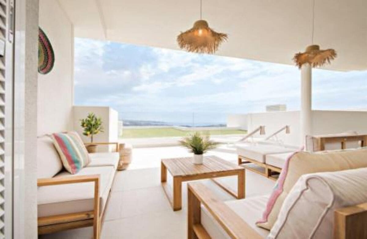 2 soverom Leilighet til leie i Casares med svømmebasseng garasje - € 2 700 (Ref: 7188130)