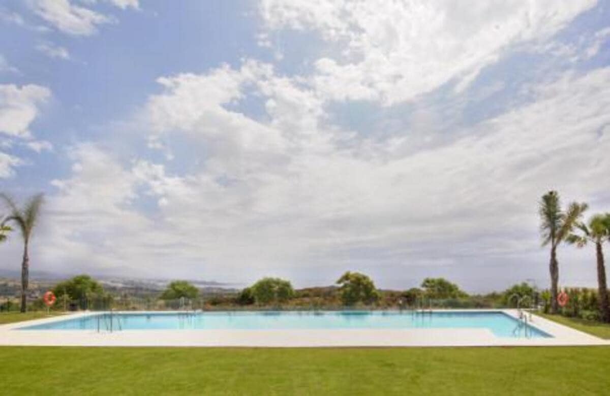 2 soverom Leilighet til leie i Casares med svømmebasseng garasje - € 2 700 (Ref: 7188130)