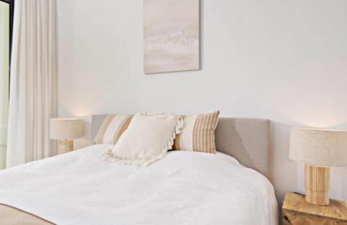 2 soverom Leilighet til leie i Casares med svømmebasseng garasje - € 2 700 (Ref: 7188130)