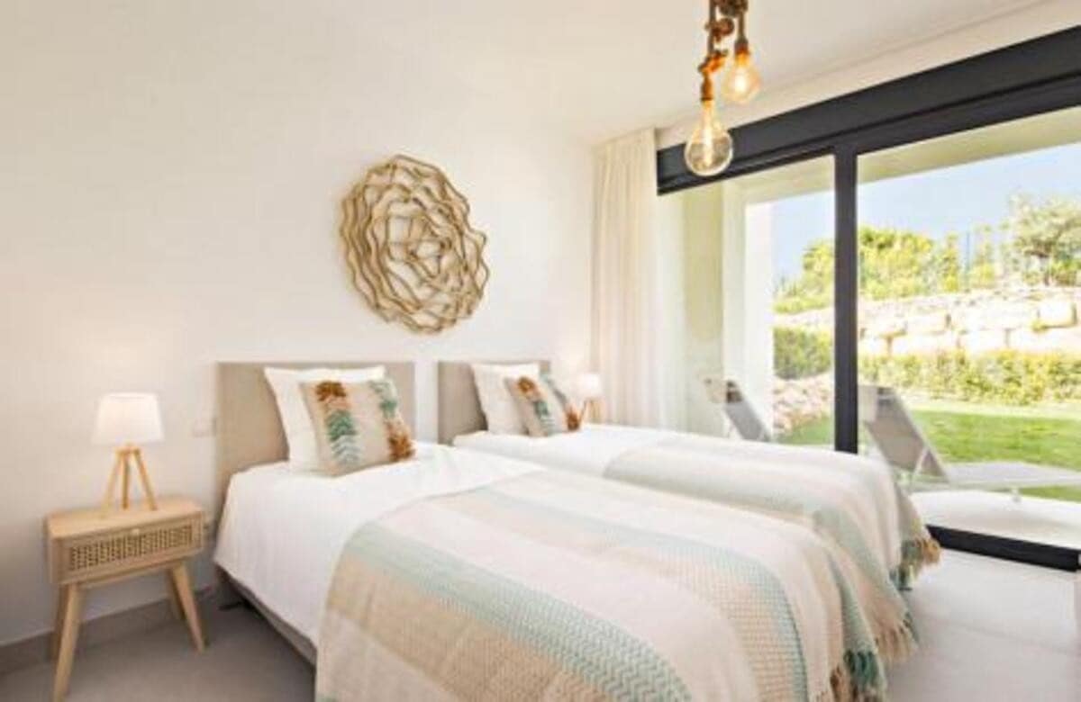 2 soverom Leilighet til leie i Casares med svømmebasseng garasje - € 2 700 (Ref: 7188130)