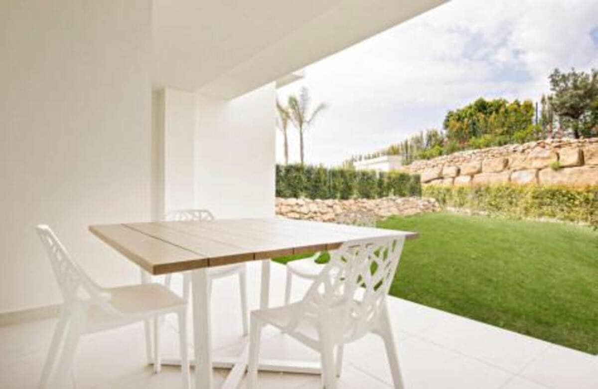 2 soverom Leilighet til leie i Casares med svømmebasseng garasje - € 2 700 (Ref: 7188130)