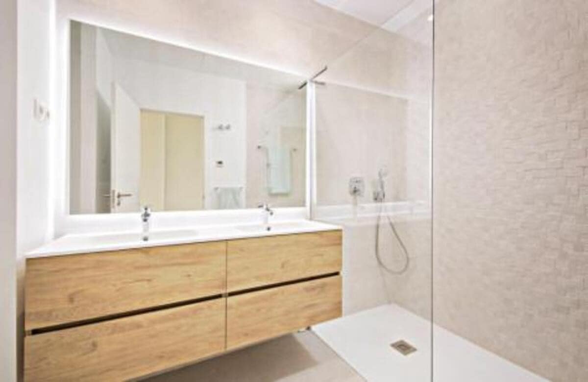 2 soverom Leilighet til leie i Casares med svømmebasseng garasje - € 2 700 (Ref: 7188130)