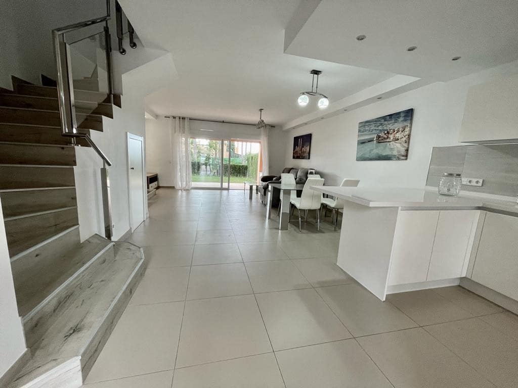 3 makuuhuone Omakotitalo vuokrattavana paikassa Benahavis mukana uima-altaan 
autotalli - 3 400 € (Ref: 7220680)