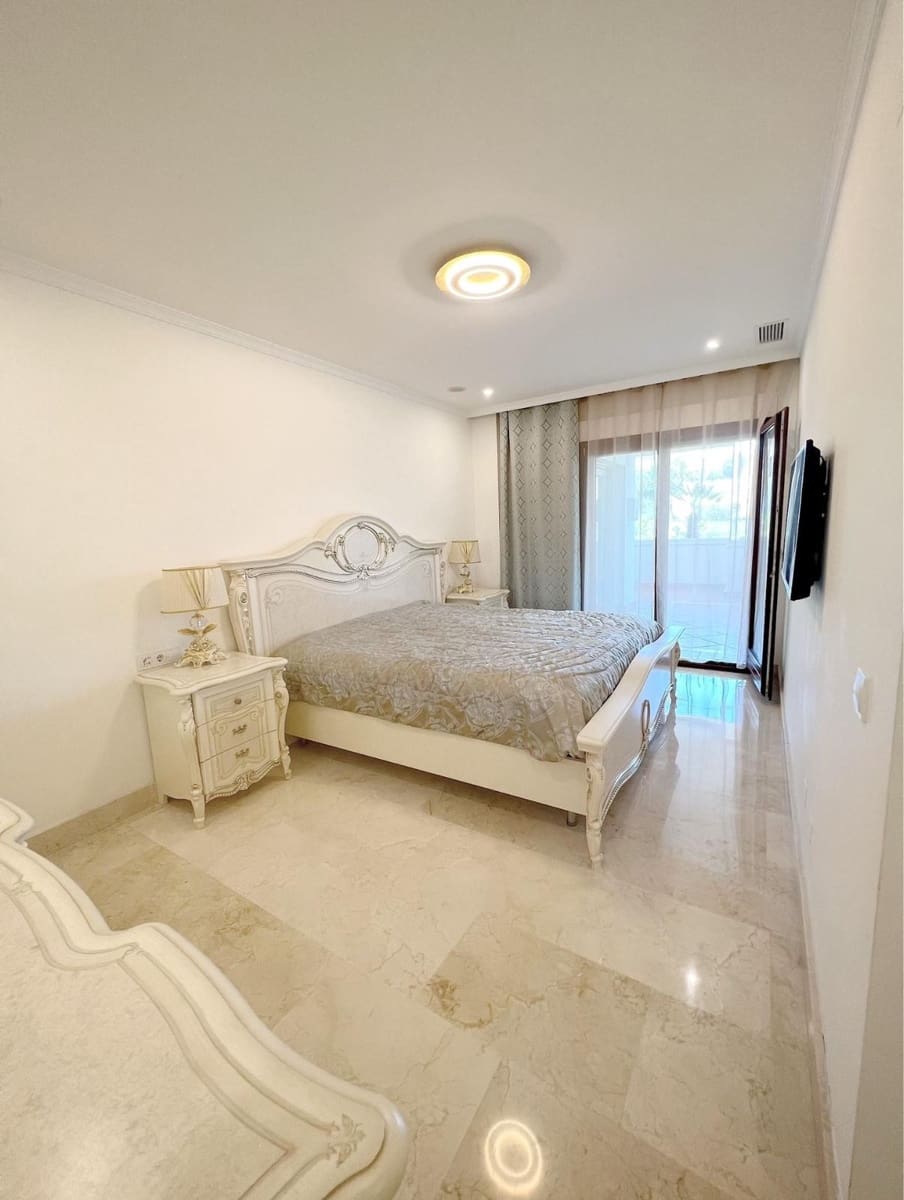 3 sovrum Lägenhet till salu i Marbella med pool garage - 1 250 000 € (Ref: 7255050)