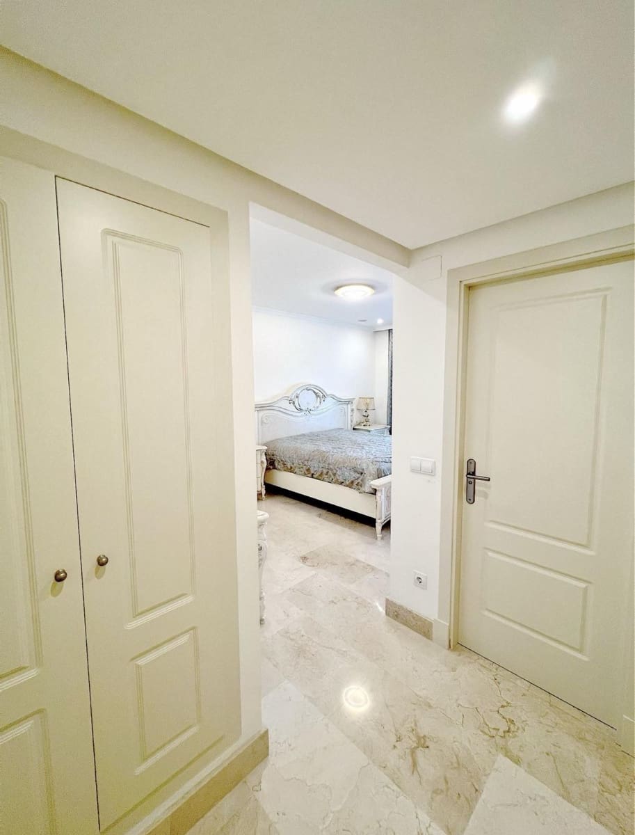 3 sovrum Lägenhet till salu i Marbella med pool garage - 1 250 000 € (Ref: 7255050)