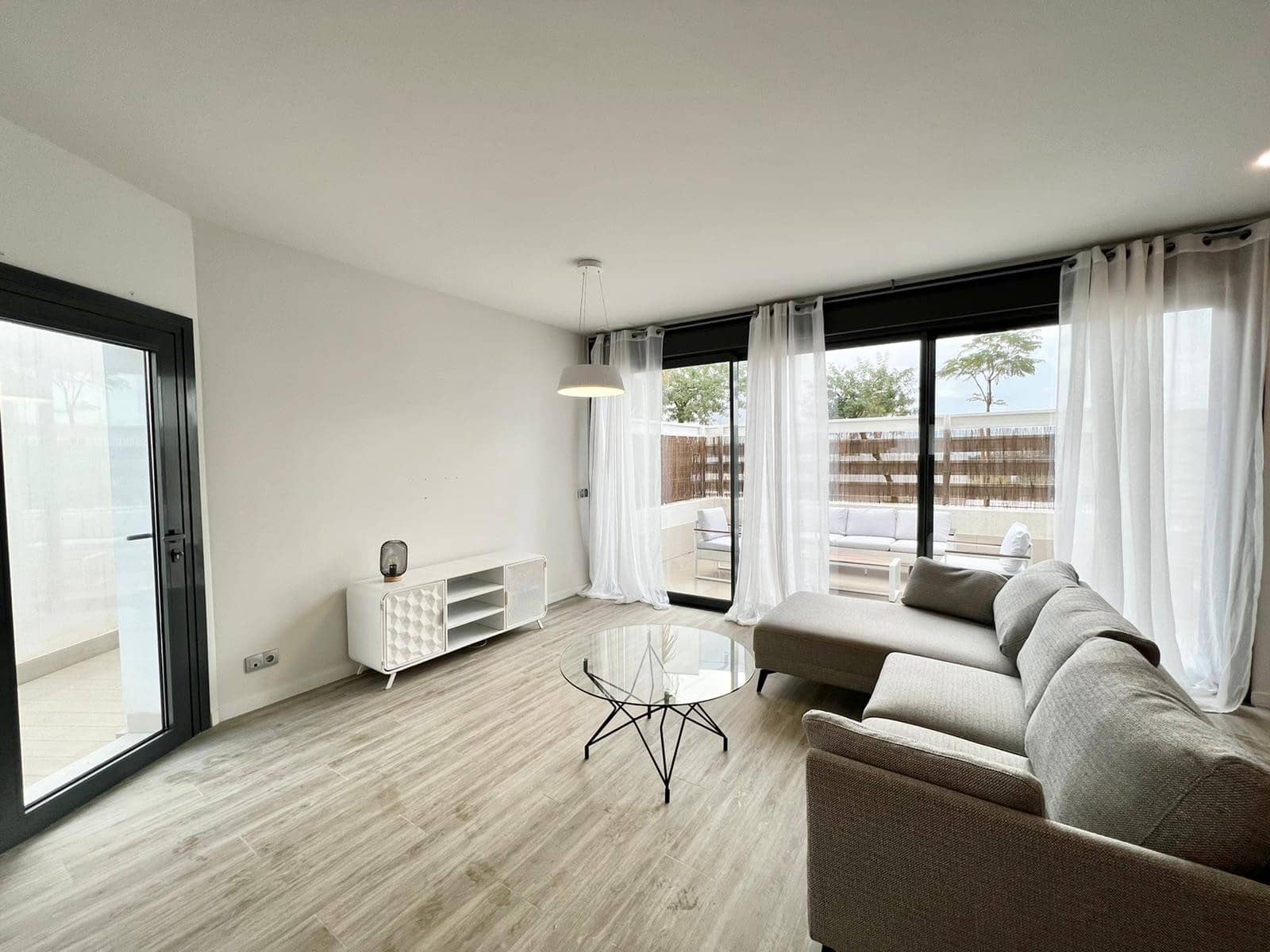 3 bedroom Townhouse for rent in Cancelada with pool garage - € 3,000 (Ref: 7296023)
