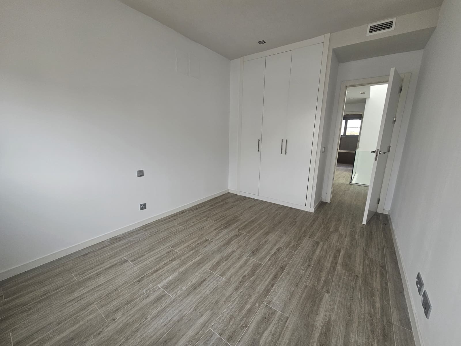 4 bedroom Townhouse for rent in Cancelada with pool garage - € 3,000 (Ref: 7296023)