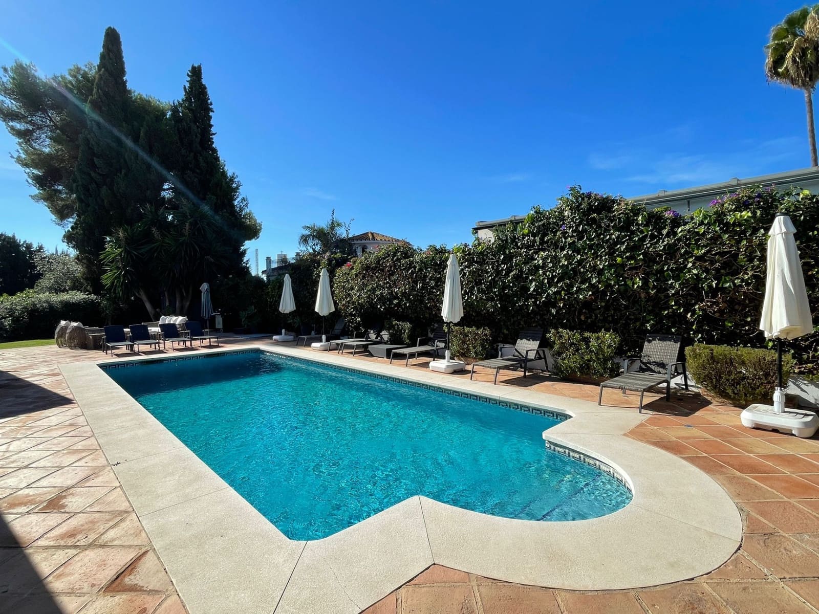 8 quarto Moradia para venda em San Pedro de Alcantara com piscina garagem - 3 000 000 € (Ref: 7301326)