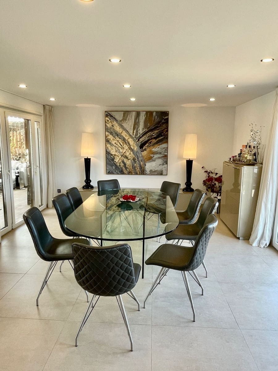 8 bedroom Villa for rent in San Pedro de Alcantara with pool garage - € 15,000 (Ref: 7301327)