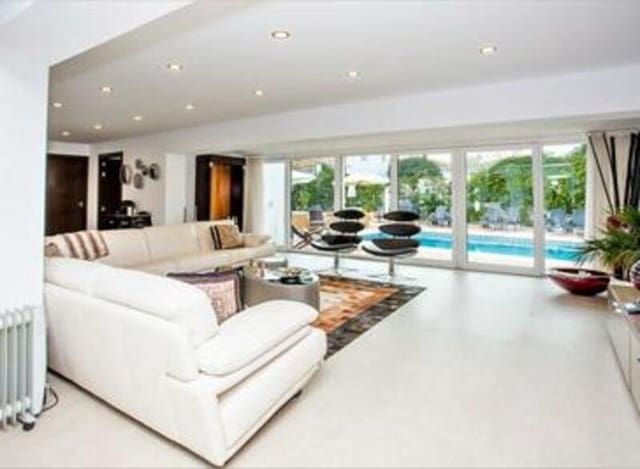 8 bedroom Villa for rent in Nueva Alcántara, Marbella with pool garage - € 15,000 (Ref: 7301327)