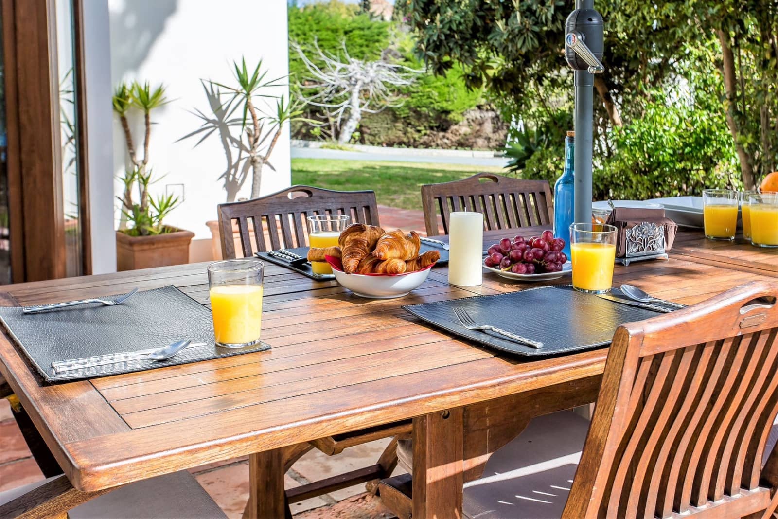 Chalet de 8 habitaciones en San Pedro de Alcantara en alquiler con piscina garaje - 15.000 € (Ref: 7301327)
