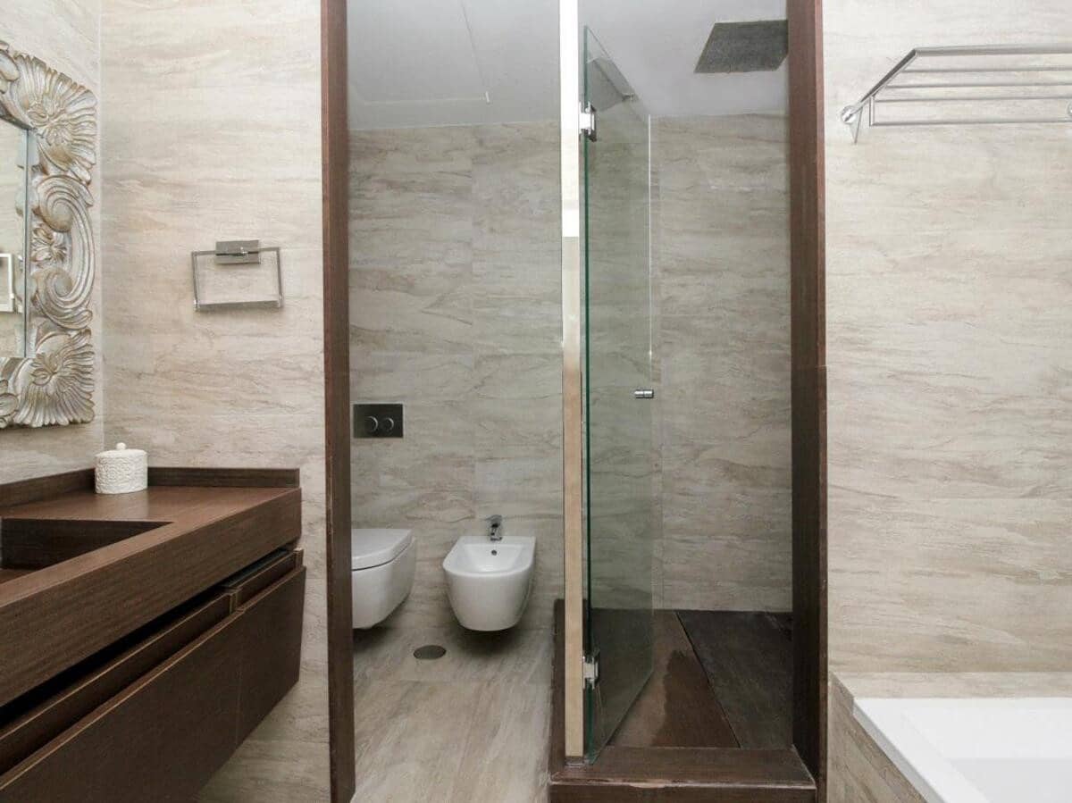 Maison de Ville de 4 chambres à louer à Marbella avec piscine garage - 9 000 € (Ref: 7347131)