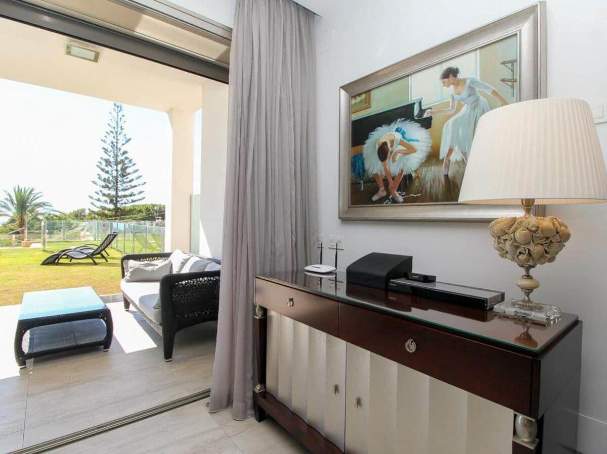 Maison de Ville de 4 chambres à louer à Marbella avec piscine garage - 9 000 € (Ref: 7347131)